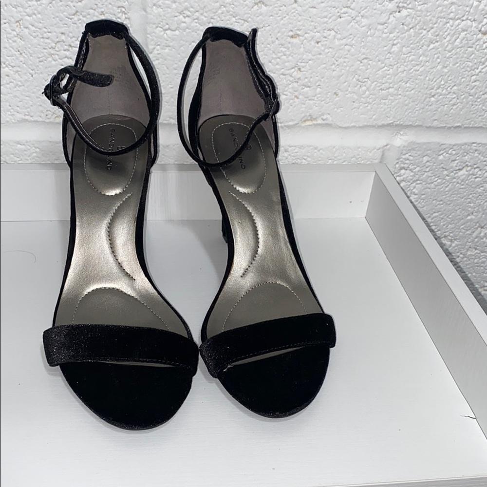 Adia Black Heels with Sleek Straps